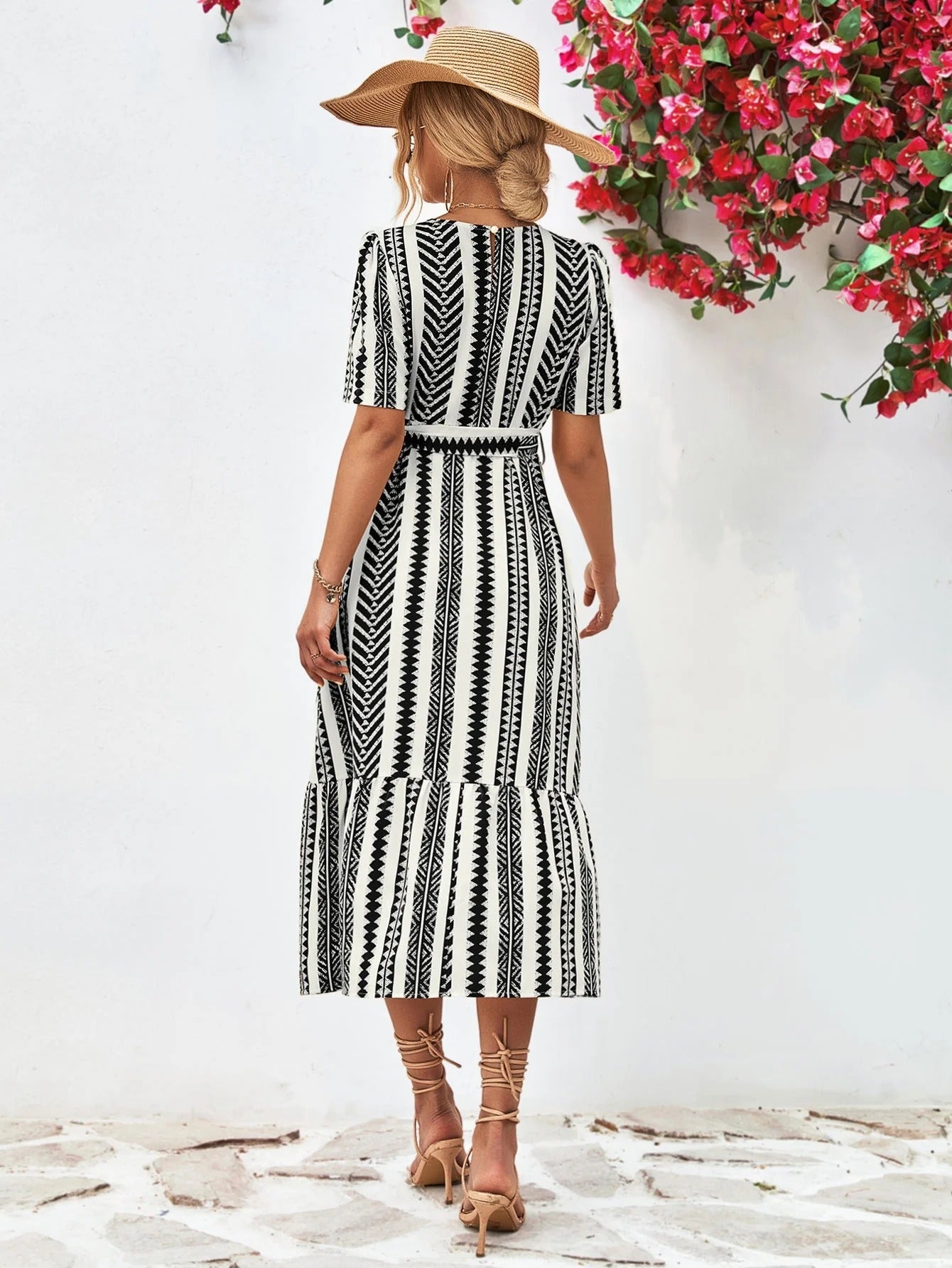 Moderns Gstreiftes Kurzarm-Midi-Kleid Mit Gurt Für Damen | Ideal für Frühling/Sommer