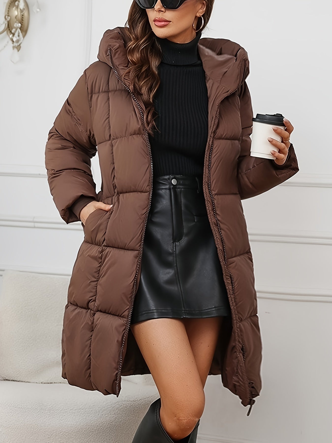 Warme Puffer Winterjacke mit Kapuze und Reißverschluss für Damen | Ideal für den Winter